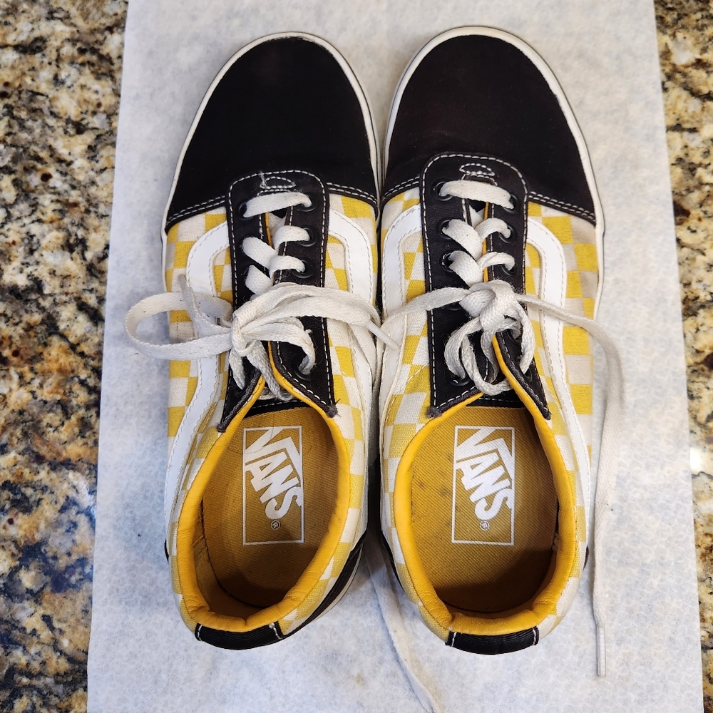 Vans old-school checkered skater sneakers *HOST PICK* - Picture 3 of 10